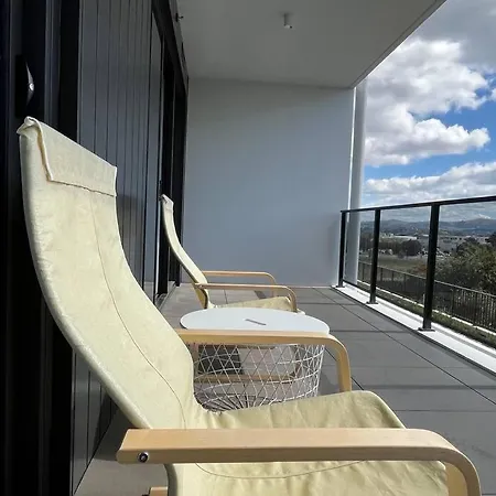 Gungahlin Center-1 Bedroom New Stylish Unit Harrison Exterior photo