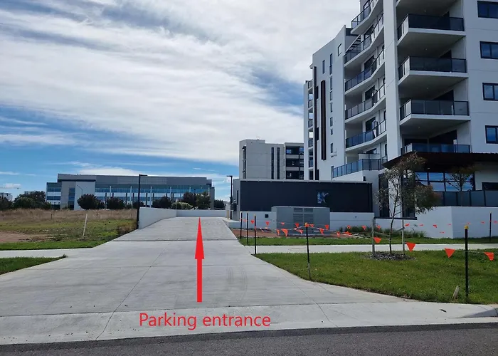 Gungahlin Center-1 Bedroom New Stylish Unit