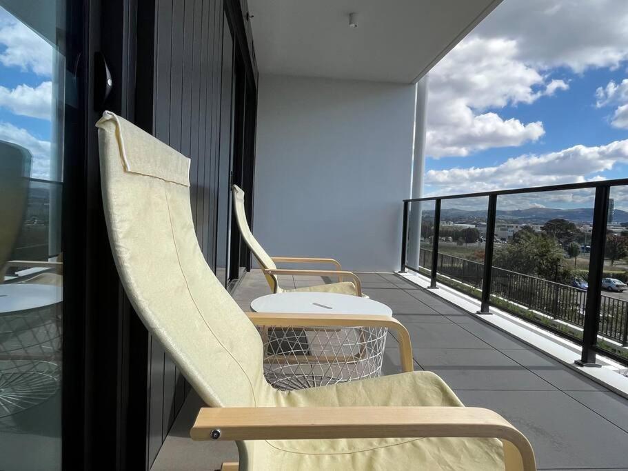 Gungahlin Center-1 Bedroom New Stylish Unit * Harrison